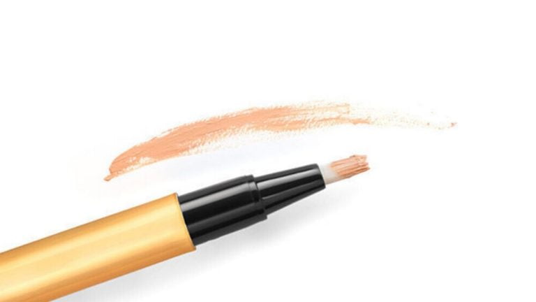 7 Best Concealer For Dry Skin