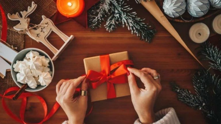 21 Great Christmas Gifts For Her Under $20