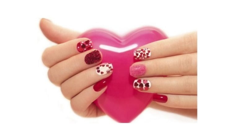 Valentines Day Nail Ideas+Love on Your Fingertips