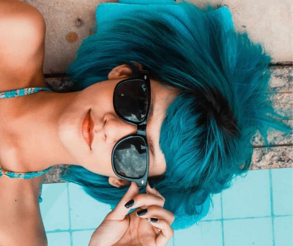 What color does blue hair fade to