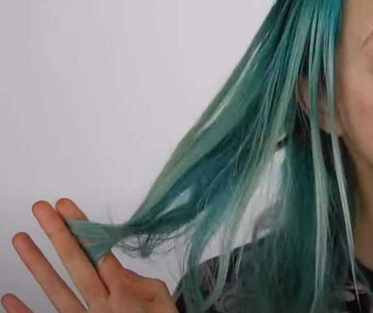 HOW TO GET RID OF BLUE HAIR