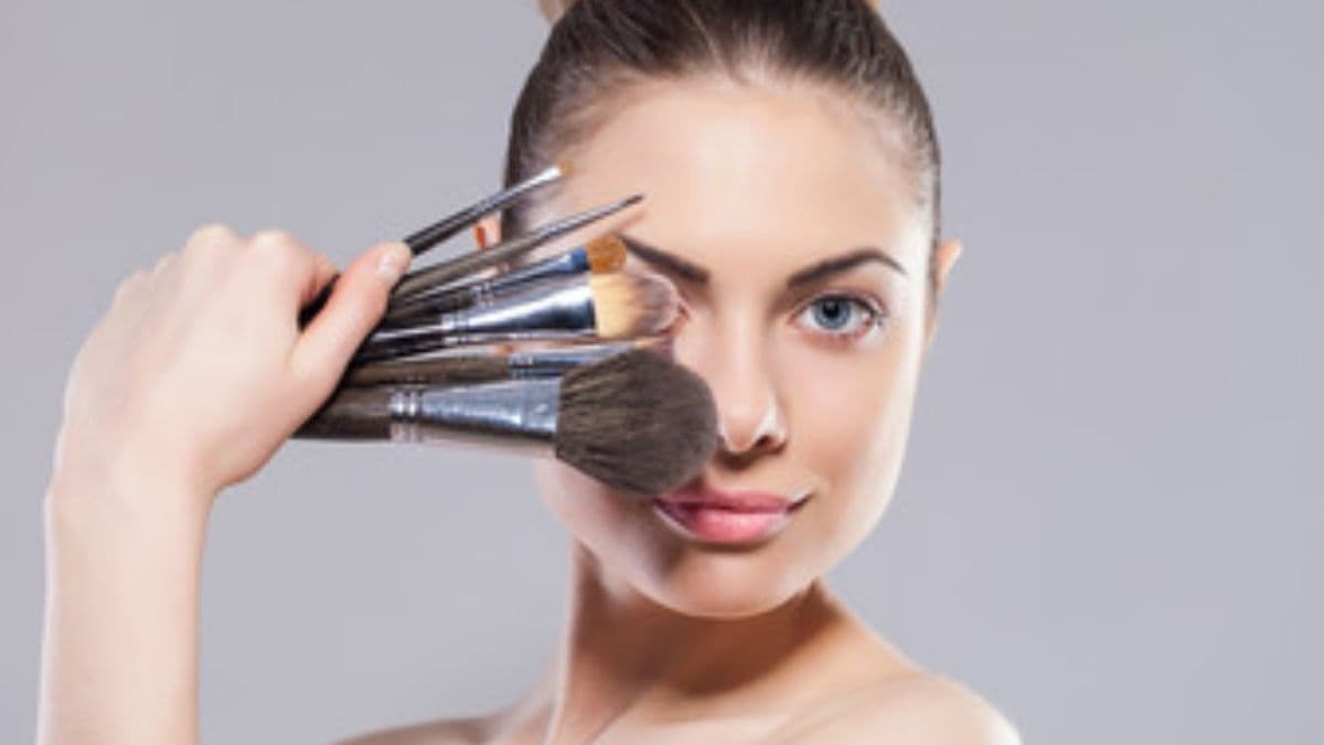Read more about the article Best eyebrow concealer