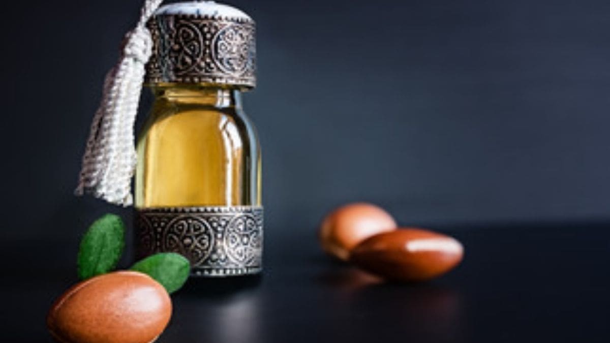 Read more about the article How to apply argan oil hair color