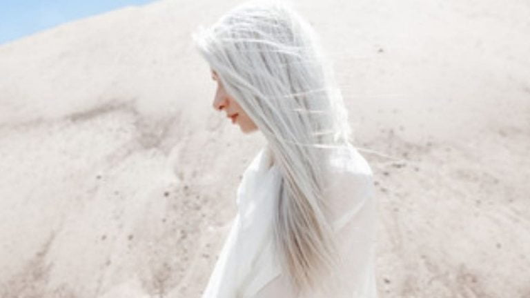 What Toner Should I Use To Get White Hair