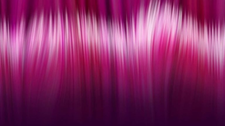 What does purple shampoo do to red hair?