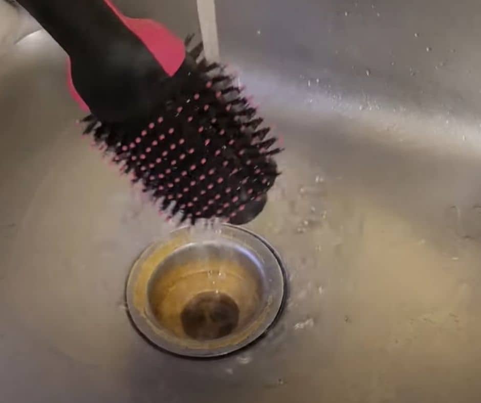 How to clean Revlon hair dryer brush