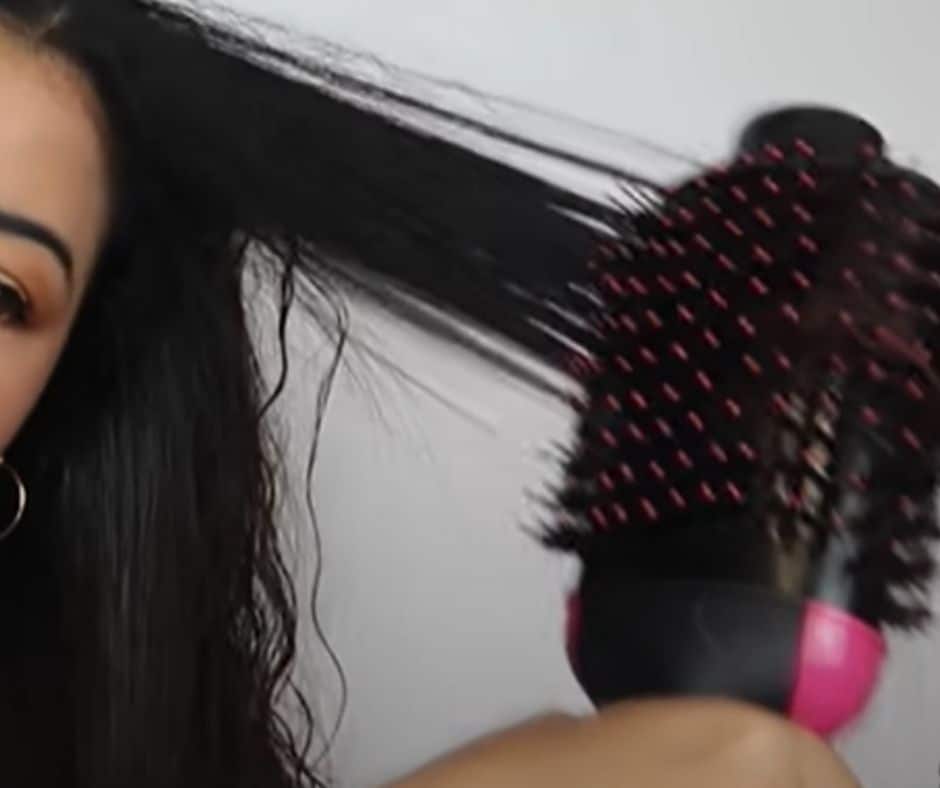 How to use a Revlon brush