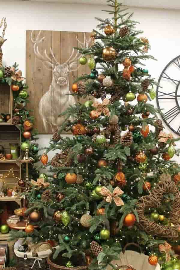 Nature-Inspired Decor Christmas Tree Decor Ideas
