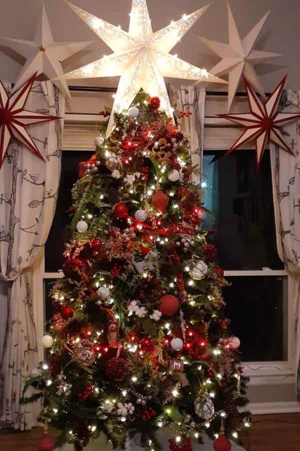 Unique Tree Toppers Christmas Tree Decor Idea