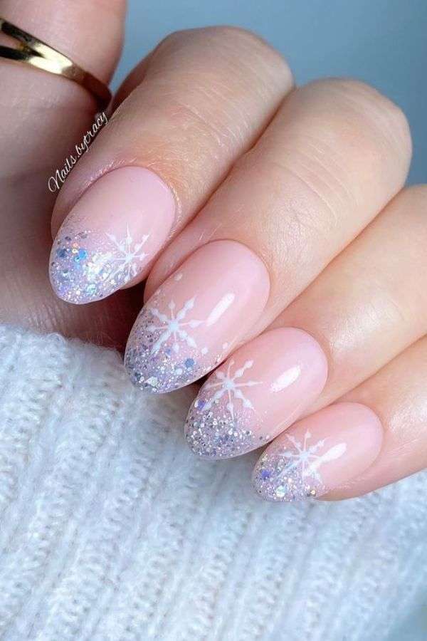 Snowflake Nails: 45 Breathtaking Designs for the Perfect Winter ...