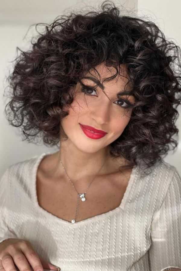 Voluminous Curly Lob