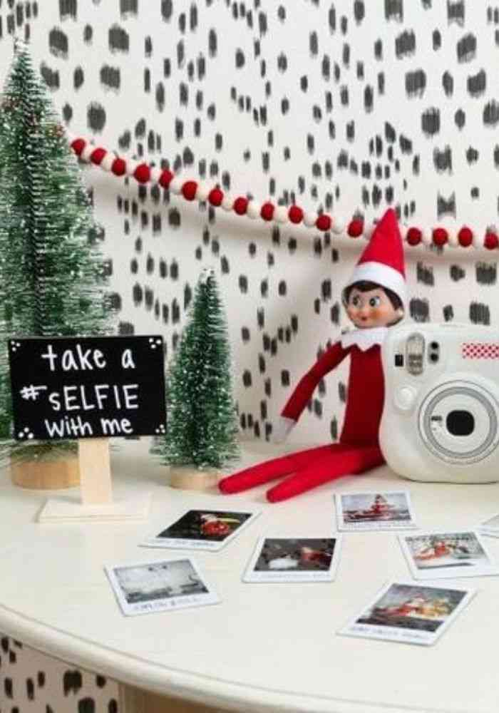 Elf Selfie Station