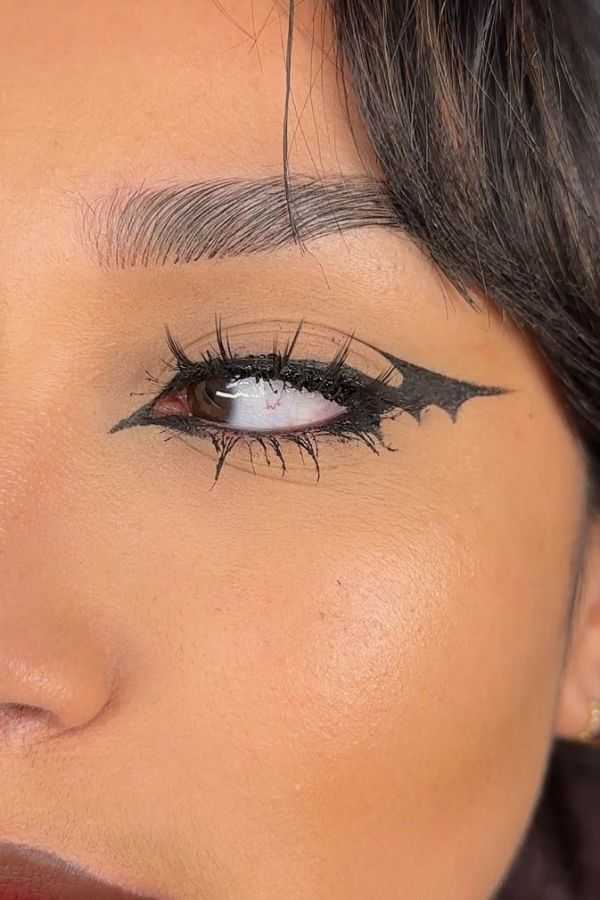 Batwing Liner