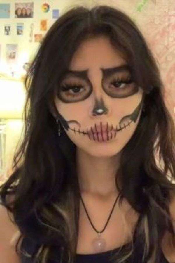 Pretty Skull Makeup
