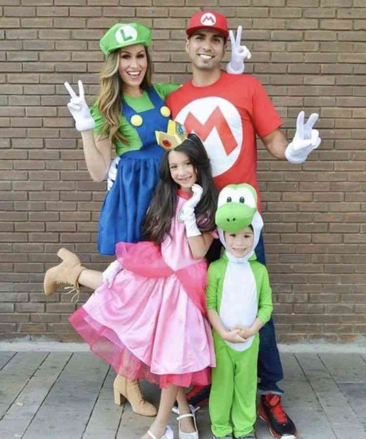 Super Mario Family